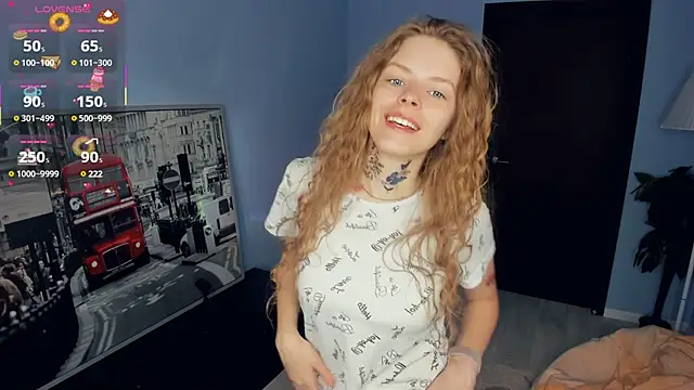 Snapshot of RayaNenlia chatting on March 16, 5:03 am RayaNenlia online show from March 16, 5:03 am