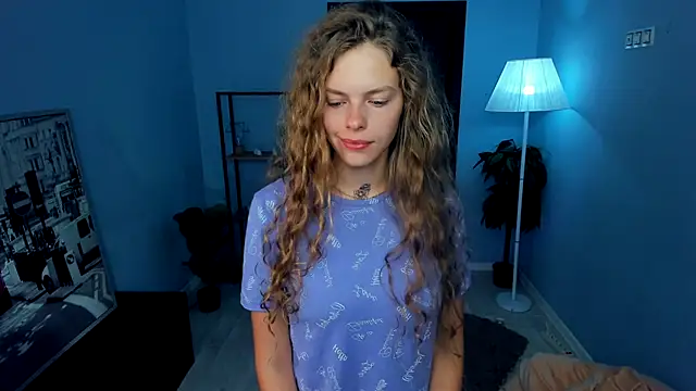 Snapshot of RayaNenlia chatting on September 14, 5:06 am RayaNenlia online show from September 14, 5:06 am