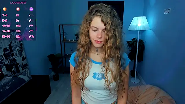 Snapshot of RayaNenlia chatting on September 23, 5:10 am RayaNenlia online show from September 23, 5:10 am