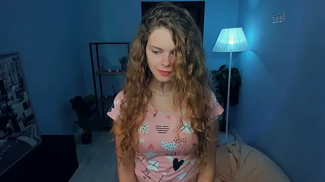 Snapshot of RayaNenlia chatting on September 24, 5:11 am RayaNenlia online show from September 24, 5:11 am