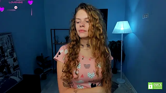 Snapshot of RayaNenlia chatting on November 12, 5:08 am RayaNenlia online show from November 12, 5:08 am