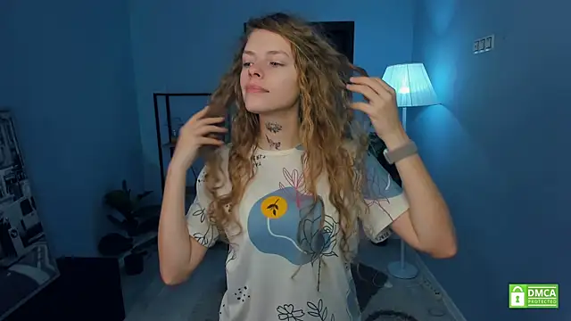 Snapshot of RayaNenlia chatting on November 19, 5:07 am RayaNenlia online show from November 19, 5:07 am