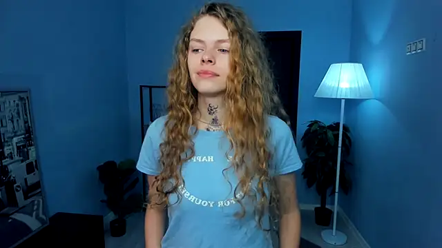 Snapshot of RayaNenlia chatting on November 30, 5:11 am RayaNenlia online show from November 30, 5:11 am