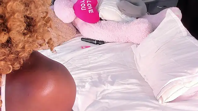 AfroditaRoy online show from May 15, 11:56 pm