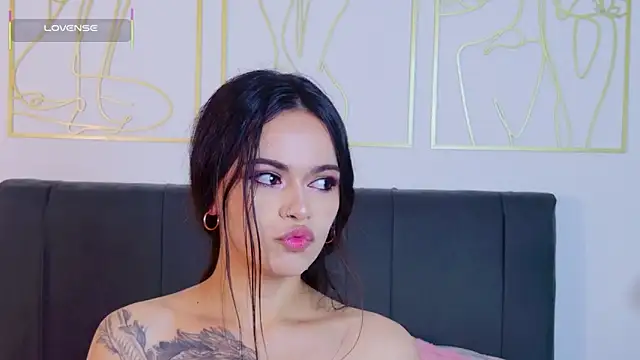 summer holiday online show from April 5, 6:10 am