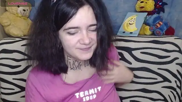 Snapshot of Yours_good_mood chatting on December 9, 12:56 am Yours good mood online show from December 9, 12:56 am