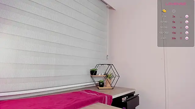 Snapshot of bulma_bambina_ chatting on January 22, 12:27 am bulma bambina online show from January 22, 12:27 am