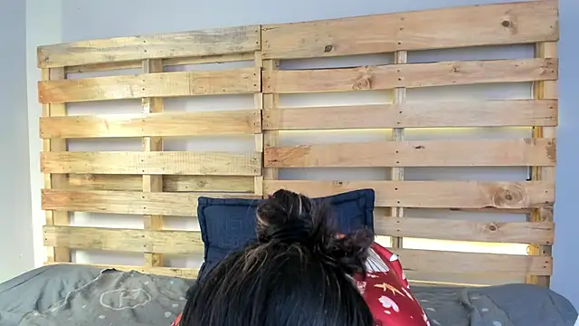 Snapshot of bulma_bambina_ chatting on October 15, 7:58 pm bulma bambina online show from October 15, 7:58 pm