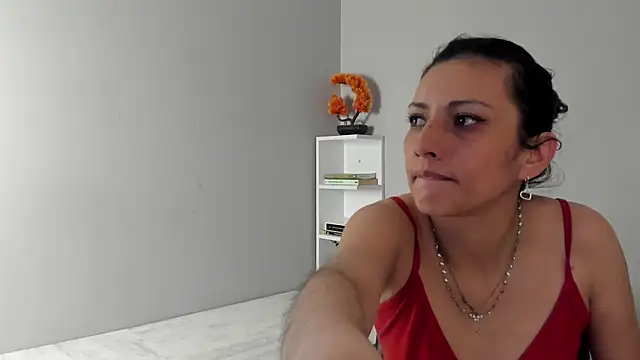 Snapshot of bulma_bambina_ chatting on November 12, 7:35 pm bulma bambina online show from November 12, 7:35 pm