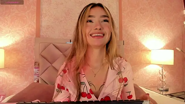 Arianavillada online show from November 18, 3:23 am