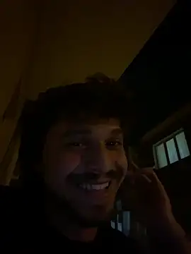 oguuxum online show from April 27, 8:18 pm