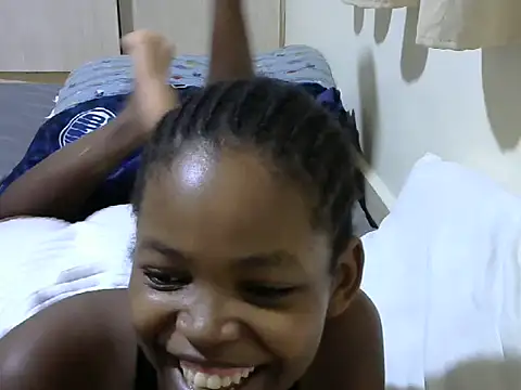 queen-sasha online show from February 21, 1:00 pm