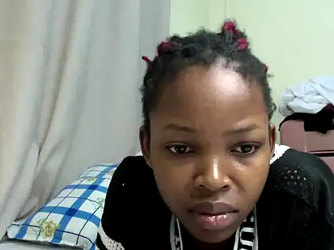 Snapshot of queen-sasha chatting on April 29, 10:19 am queen-sasha online show from April 29, 10:19 am