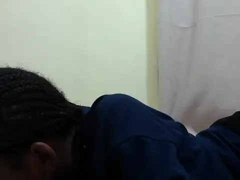 Snapshot of queen-sasha chatting on May 20, 9:10 pm queen-sasha online show from May 20, 9:10 pm