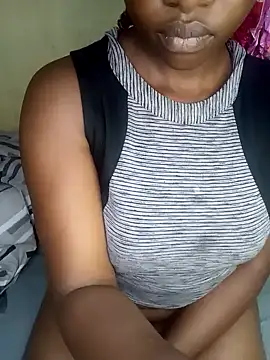 Snapshot of Cute_spicey2 chatting on February 1, 3:19 am Cute spicey2 online show from February 1, 3:19 am