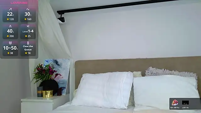 Snapshot of LuisaSin chatting on October 29, 6:26 am LuisaSin online show from October 29, 6:26 am