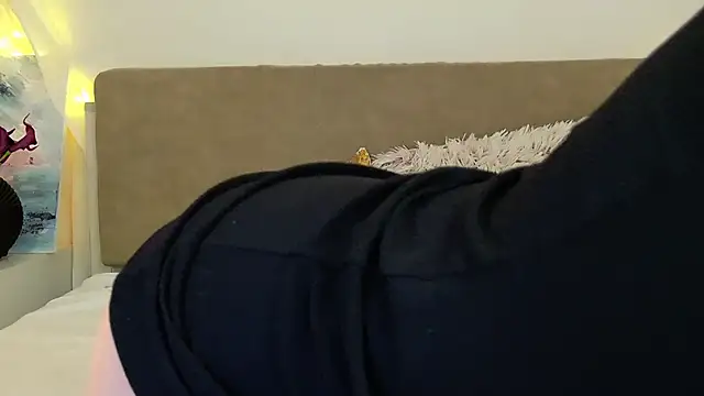 LuisaSin online show from March 4, 7:36 am