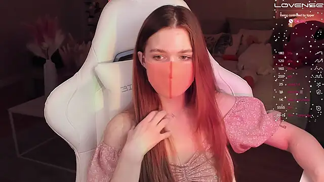 Frau Lina online show from December 17, 5:36 pm