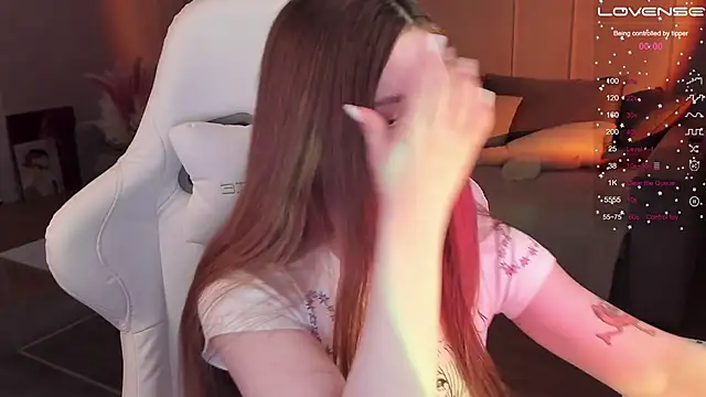 Frau Lina online show from February 15, 7:17 pm