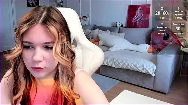 Frau Lina online show from April 24, 3:14 pm