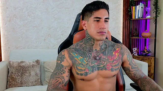 AdanReilly online show from March 29, 3:56 pm