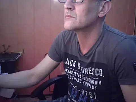 Snapshot of Lia_Y_PatrickX chatting on March 3, 11:43 pm Lia Y PatrickX online show from March 3, 11:43 pm