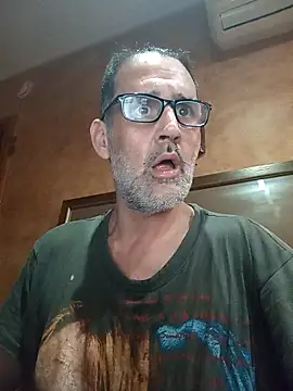 Snapshot of Lia_Y_PatrickX chatting on March 17, 3:44 am Lia Y PatrickX online show from March 17, 3:44 am