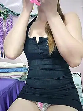 Snapshot of zizi_public chatting on January 4, 1:21 am zizi public online show from January 4, 1:21 am