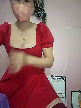 Snapshot of zizi_public chatting on February 14, 3:11 am zizi public online show from February 14, 3:11 am