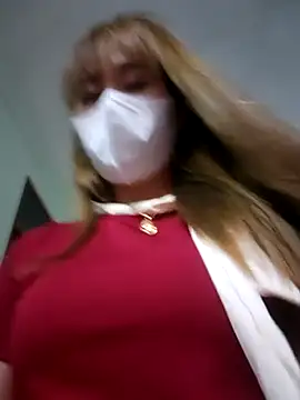 Snapshot of zizi_public chatting on February 15, 3:06 pm zizi public online show from February 15, 3:06 pm