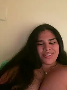 Snapshot of Badkittykim chatting on December 7, 4:09 am Badkittykim online show from December 7, 4:09 am