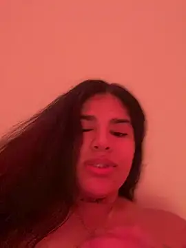 Snapshot of Badkittykim chatting on February 2, 1:52 pm Badkittykim online show from February 2, 1:52 pm