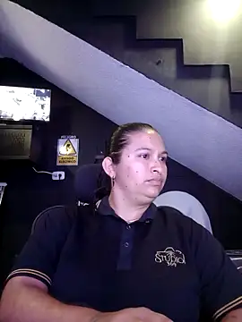 Mia oficial online show from April 26, 3:04 am