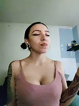 Paudelatorre online show from July 5, 10:28 pm