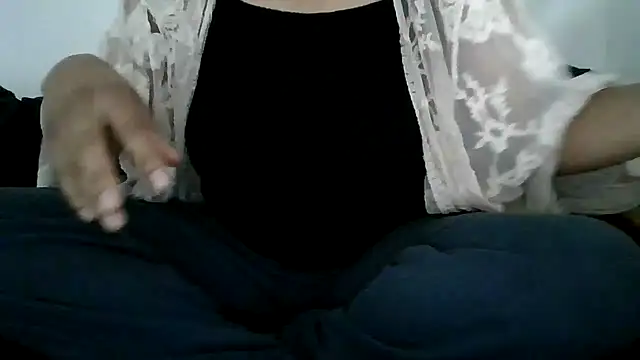 Snapshot of Daszler chatting on March 6, 11:53 pm Daszler online show from March 6, 11:53 pm