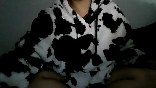 Snapshot of Daszler chatting on March 7, 4:57 am Daszler online show from March 7, 4:57 am