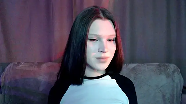 Snapshot of Sexpired_Princess chatting on March 15, 2:46 am Sexpired Princess online show from March 15, 2:46 am