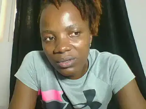 Snapshot of AfricanPrincess24 chatting on March 10, 11:42 am AfricanPrincess24 online show from March 10, 11:42 am