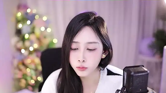 Snapshot of SleepArtist chatting on January 9, 11:25 am SleepArtist online show from January 9, 11:25 am