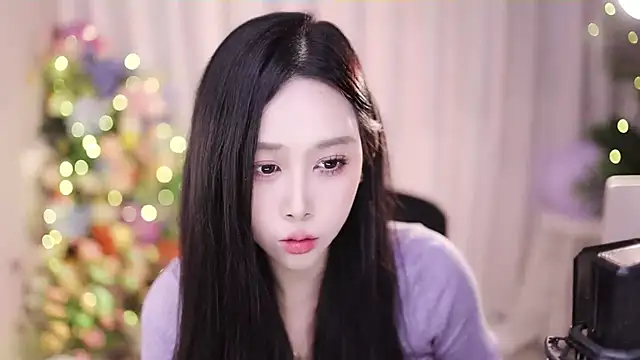 Snapshot of SleepArtist chatting on January 17, 6:57 am SleepArtist online show from January 17, 6:57 am