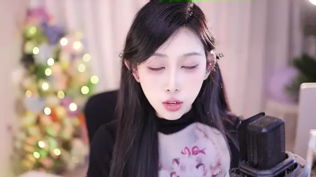 Snapshot of SleepArtist chatting on January 19, 9:34 pm SleepArtist online show from January 19, 9:34 pm