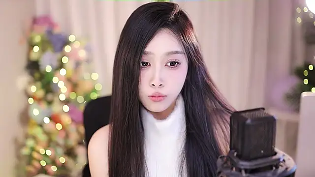 Snapshot of SleepArtist chatting on February 1, 9:19 pm SleepArtist online show from February 1, 9:19 pm