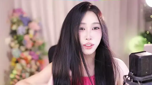 Snapshot of SleepArtist chatting on February 14, 6:56 am SleepArtist online show from February 14, 6:56 am