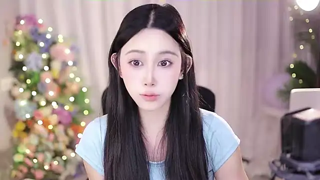 Snapshot of SleepArtist chatting on February 18, 6:04 am SleepArtist online show from February 18, 6:04 am