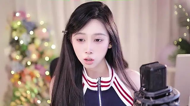 Snapshot of SleepArtist chatting on February 19, 1:17 pm SleepArtist online show from February 19, 1:17 pm