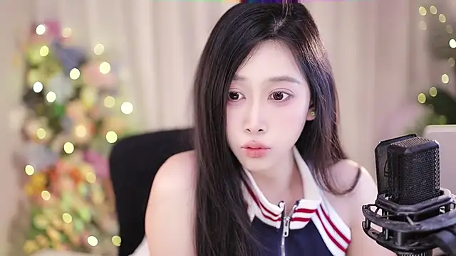 Snapshot of SleepArtist chatting on February 19, 4:22 pm SleepArtist online show from February 19, 4:22 pm