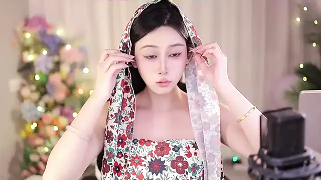 Snapshot of SleepArtist chatting on February 22, 3:14 pm SleepArtist online show from February 22, 3:14 pm