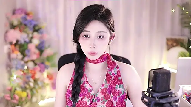 Snapshot of SleepArtist chatting on March 1, 5:16 pm SleepArtist online show from March 1, 5:16 pm