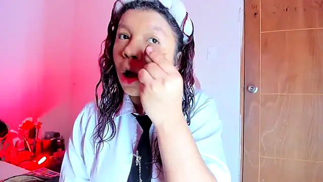 Emily Coper18 online show from March 21, 1:58 pm