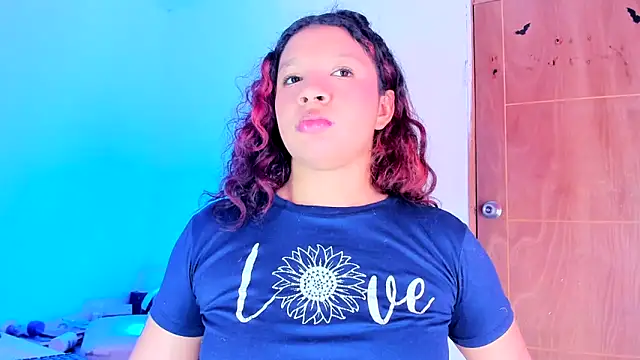 Emily Coper18 online show from April 19, 6:10 pm